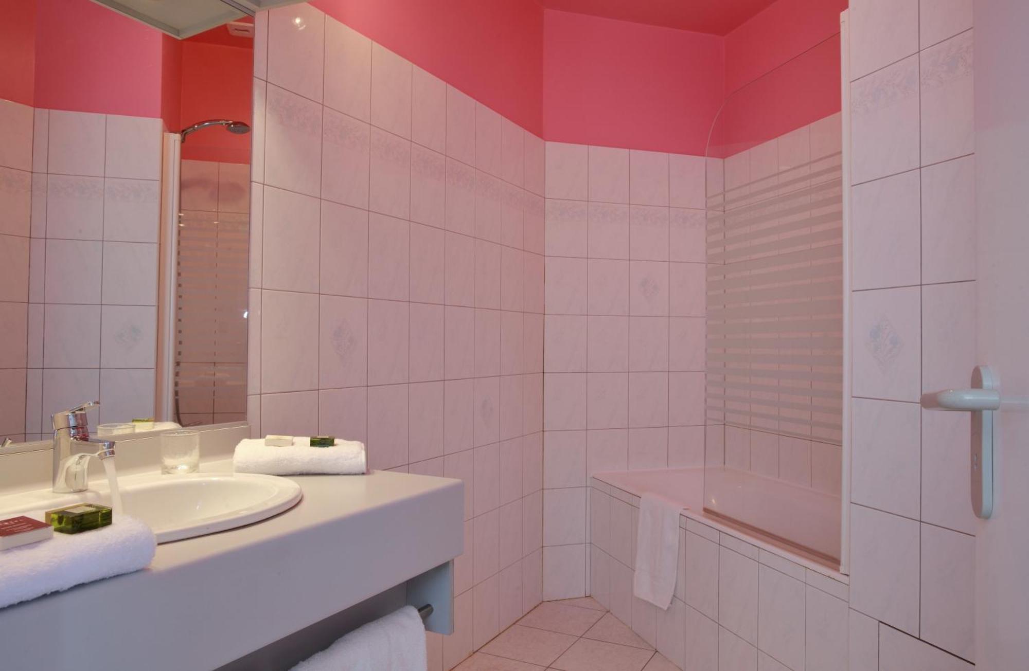 Sure Hotel By Best Western Saint-Quentin Ouest Holnon Zewnętrze zdjęcie
